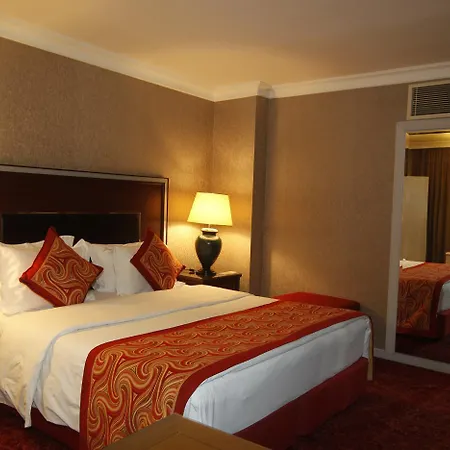 Buyukhanli Park 4*