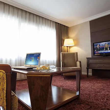 Buyukhanli Park Ancara