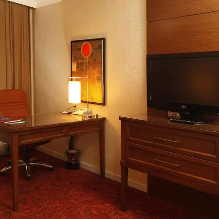 호텔 Buyukhanli Park 4*
