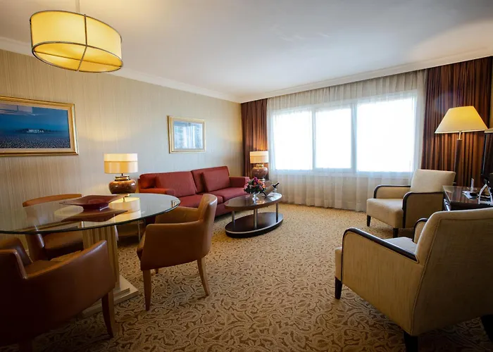 Buyukhanli Park ホテル 4*