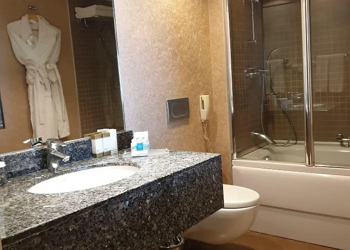 Buyukhanli Park ホテル 4*