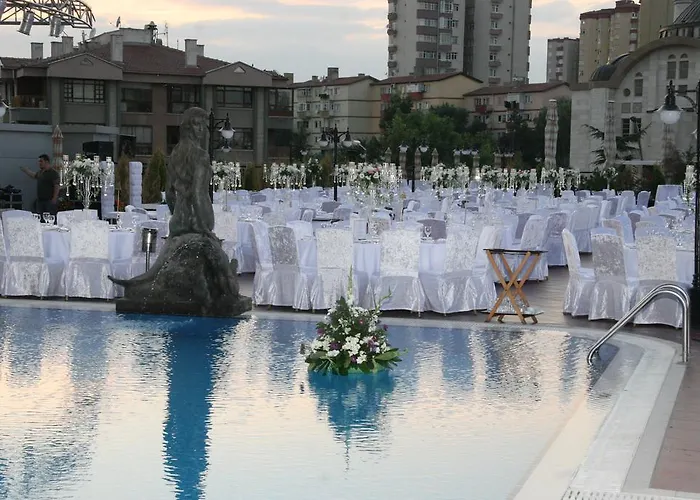 ホテル Buyukhanli Park