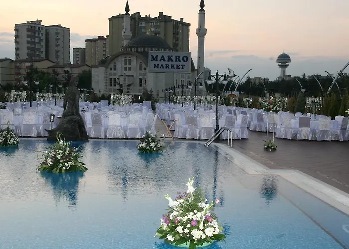 ホテル Buyukhanli Park