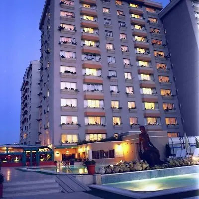 מלון Buyukhanli Park 4*